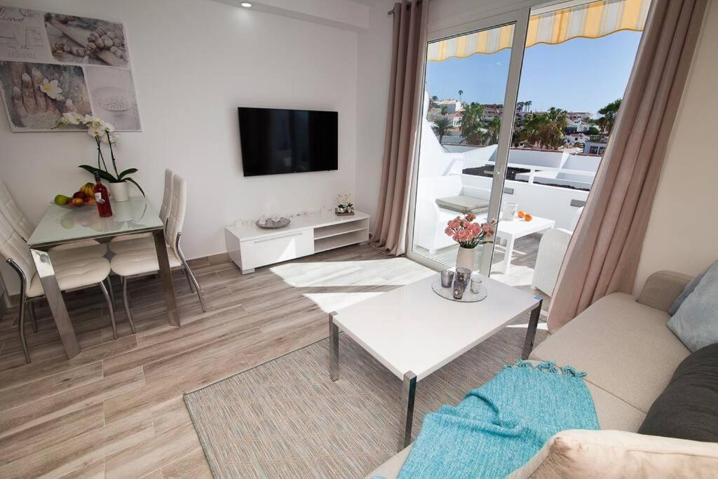 Island Village With Appartement *
